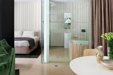 Hepburn At Hepburn - Tourism Caloundra 5