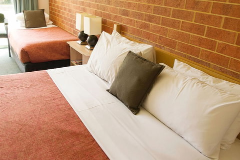 Rose Garden Motel - Tourism Caloundra 6