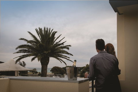 The Rye Hotel - One Four Nelson - Tourism Caloundra 5