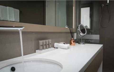 The Rye Hotel - One Four Nelson - Tourism Caloundra 3