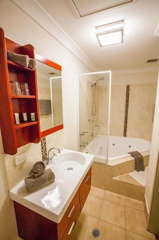 The Esplanade Hotel Port Hedland - Tourism Caloundra 4