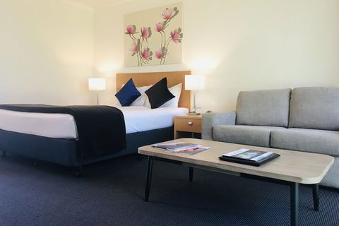 Nagambie Motor Inn - Tourism Caloundra 3