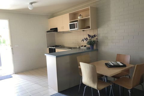Nagambie Motor Inn - Tourism Caloundra 7