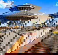 Quality Suites Point Cook Seasons 5 - Tourism Caloundra