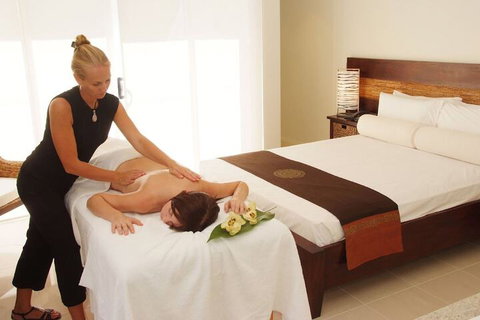 At Blue Horizon Resort Apartments - Tourism Caloundra 5