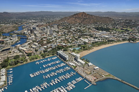 Mariners North Holiday Apartments - Tourism Caloundra 1