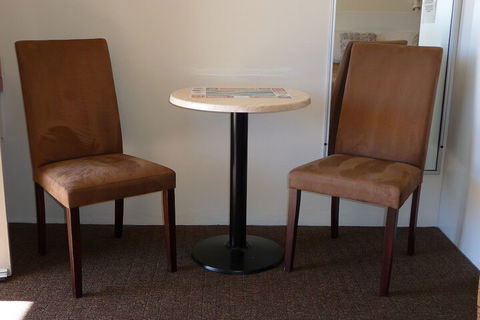 Blue Pelican Motel - Tourism Caloundra 4