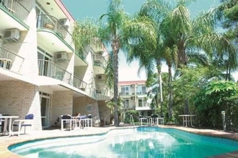 Bombora Resort - Tourism Caloundra 2