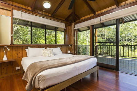 Rose Gums Wilderness Retreat - Tourism Caloundra 3