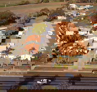 Tamworth Motor Inn  Cabins - Tourism Caloundra