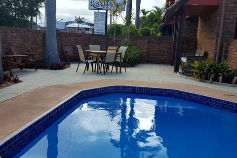 Royal Palms Motor Inn - Tourism Caloundra 5