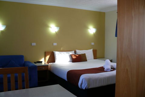 Park Beach Resort Motel - Tourism Caloundra 3