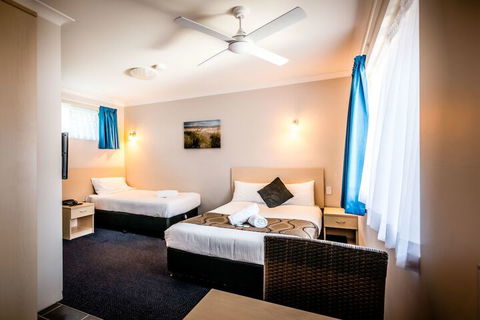 Park Beach Resort Motel - Tourism Caloundra 7