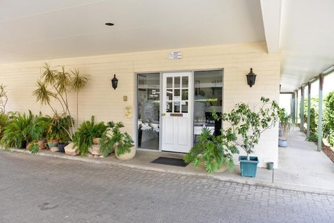Pioneer Motel - Tourism Caloundra 6