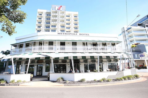 Oaks Townsville Metropole Hotel - Tourism Caloundra 1