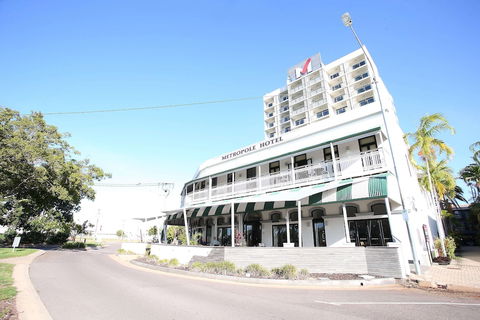 Oaks Townsville Metropole Hotel - Tourism Caloundra 2