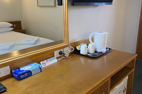 Aviators Lodge Motel - Tourism Caloundra 5