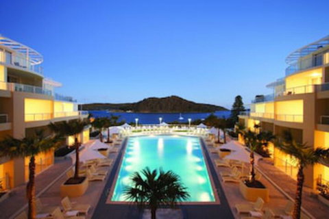 Mantra Ettalong Beach - Tourism Caloundra 0