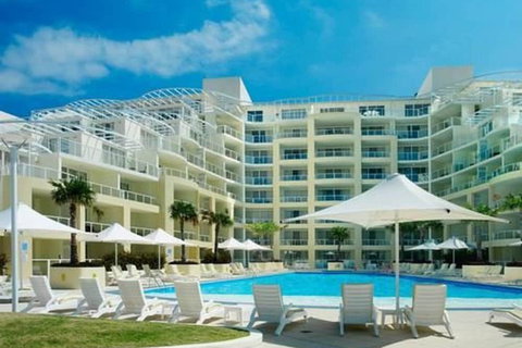 Mantra Ettalong Beach - Tourism Caloundra 1