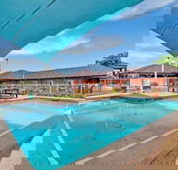 Bushmans Motor Inn - Tourism Caloundra