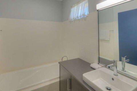 Grafton Central Motel - Tourism Caloundra 3