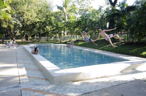 Base Airlie Beach Resort - Tourism Caloundra 5