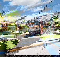 Tropical Queenslander - Tourism Caloundra