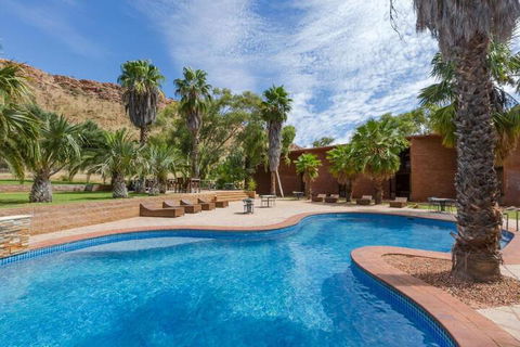 Alice In The Territory - Tourism Caloundra 2