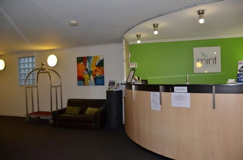 Napoleon On Kent - Tourism Caloundra 2