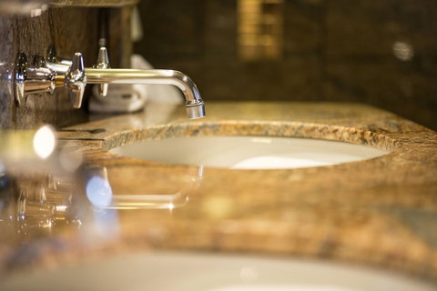 Country Club Tasmania - Tourism Caloundra 4