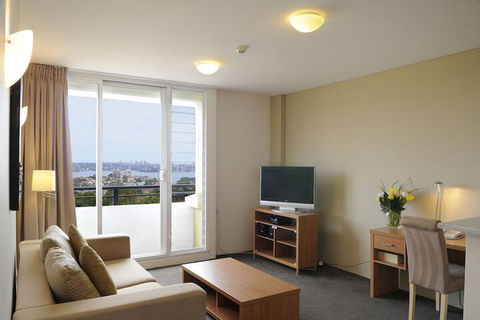 Park Regis Concierge Apartments - Tourism Caloundra 4