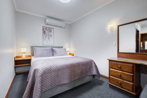 Adelaide Inn - Tourism Caloundra 2