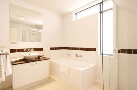 Park Avenue â€“ Glenview Glen Waverley - Tourism Caloundra 3