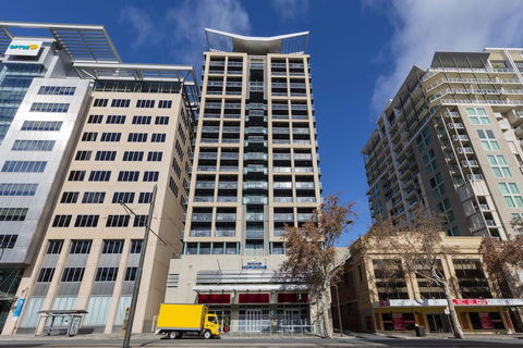 Oaks Adelaide Horizons Suites - Tourism Caloundra 5