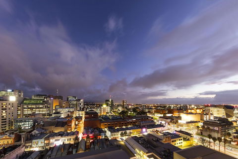 Oaks Adelaide Horizons Suites - Tourism Caloundra 0