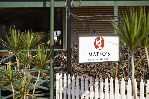 Moonlight Bay Suites - Tourism Caloundra 4