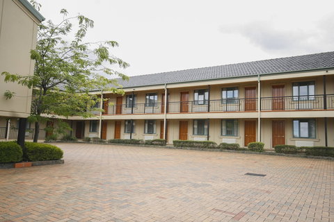 Gateway On Monash Boutique Hotel - Tourism Caloundra 0