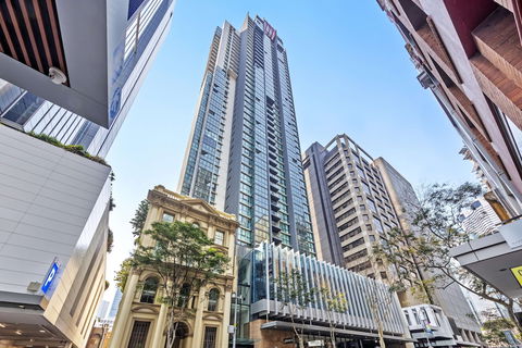 Oaks Brisbane On Charlotte Suites - Tourism Caloundra 1