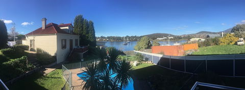 Waterfront Lodge Motel - Tourism Caloundra 2