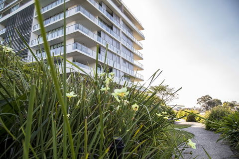 ULTIQA Freshwater Point Resort - Tourism Caloundra 4