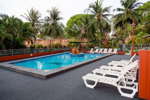 Cullen Bay Resort - Tourism Caloundra 2