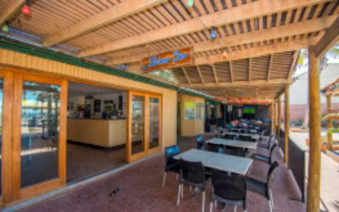 Ningaloo Reef Resort - Tourism Caloundra 1