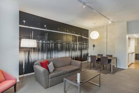 Mantra One Sandy Bay Road - Tourism Caloundra 0