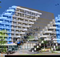 Acacia Court Hotel - Tourism Caloundra