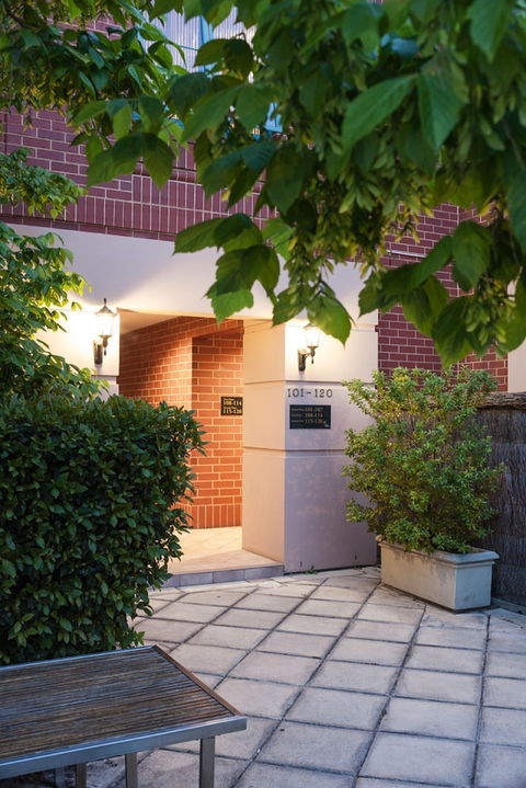 Majestic Tynte Street Apartments - Tourism Caloundra 0