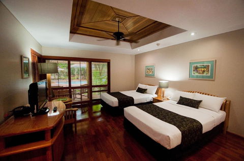 Green Island Resort - Tourism Caloundra 2