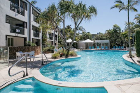 Noosa Blue Resort - Tourism Caloundra 0