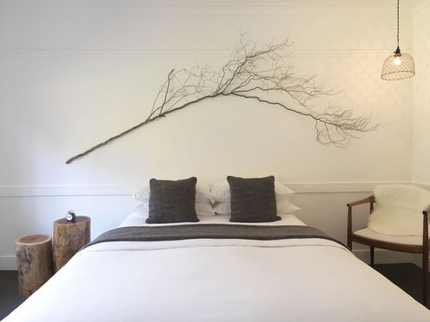 Biota Dining & Rooms - Tourism Caloundra 1