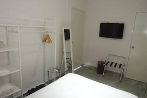 Adelaide House Apartments Fremantle - Tourism Caloundra 3