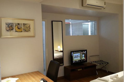 Adelaide House Apartments Fremantle - Tourism Caloundra 6